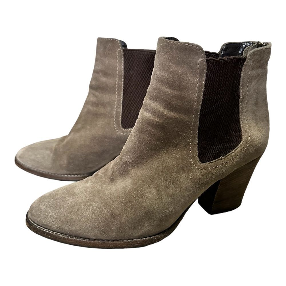 Aquatalia Fabian booties size ten brown